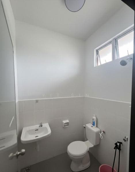 Rumah Bandar untuk Disewa di Kelapa Sawit (Kulai) - Yit Sin - PropertyGuru.com.my