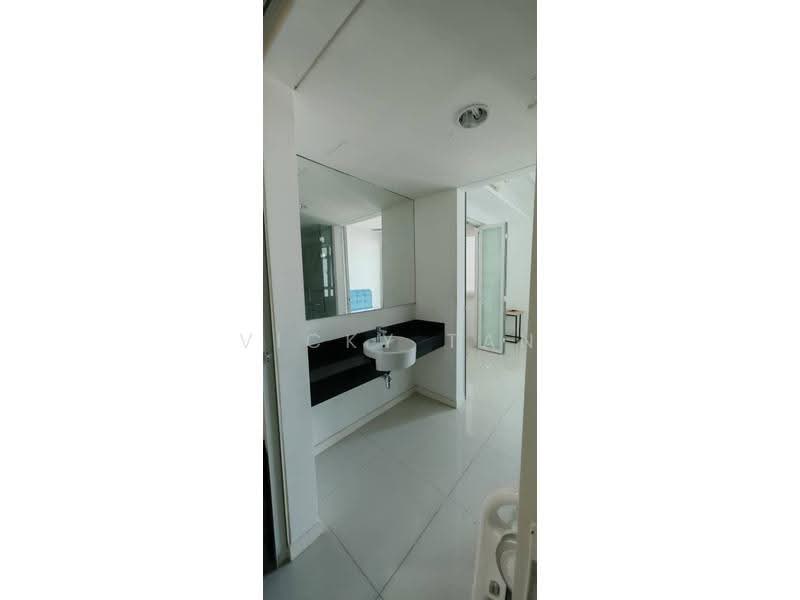 Kediaman Servis untuk Dijual di Tropicana Avenue - Vicky Tan - Bathroom - PropertyGuru.com.my