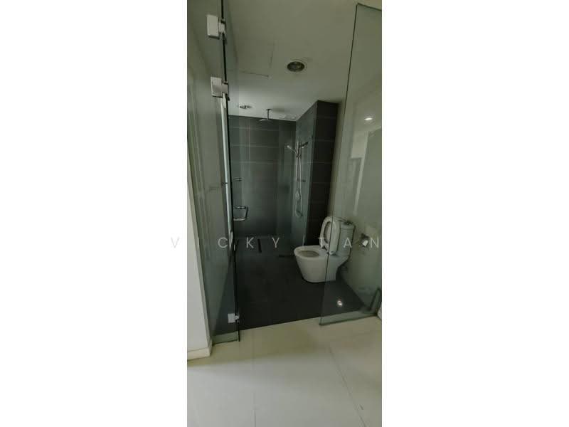 Kediaman Servis untuk Dijual di Tropicana Avenue - Vicky Tan - Bathroom - PropertyGuru.com.my