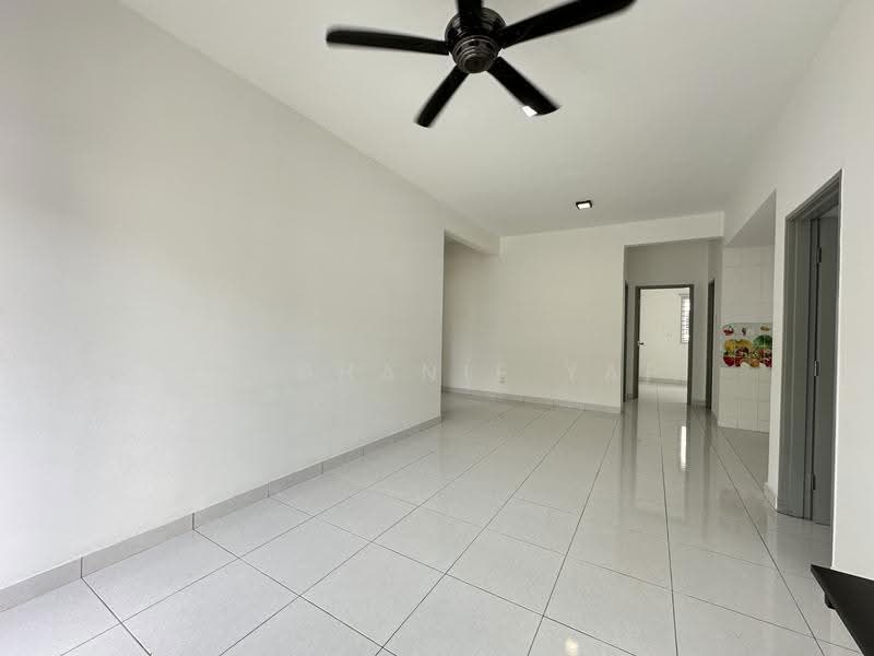 Rumah Bandar untuk Dijual di Bandar Botanic (Klang) - Stephanie Yap - Living Room - PropertyGuru.com.my