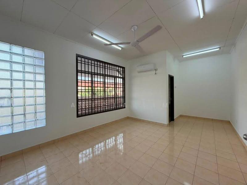 Terraced House for Sale in Taman Mutiara Rini (Skudai) - Alicia Lim - Living Room - PropertyGuru.com.my