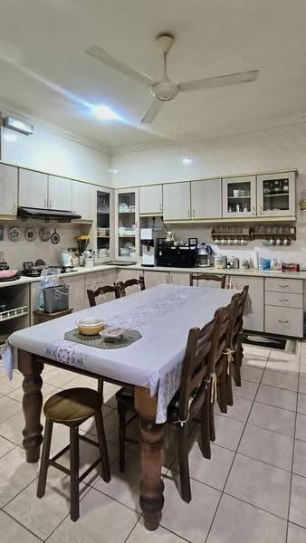 Rumah Berkembar untuk Dijual di Ampang Jaya (Ampang) - Kashfi Sharifuddin - Kitchen - PropertyGuru.com.my