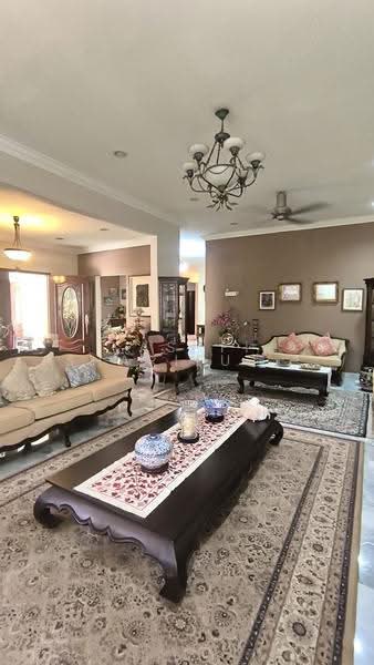 Rumah Berkembar untuk Dijual di Ampang Jaya (Ampang) - Kashfi Sharifuddin - Living Room - PropertyGuru.com.my