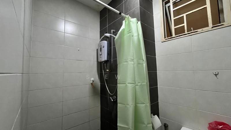 Service Residence for Sale at Mesahill - Siew . - Bathroom - PropertyGuru.com.my