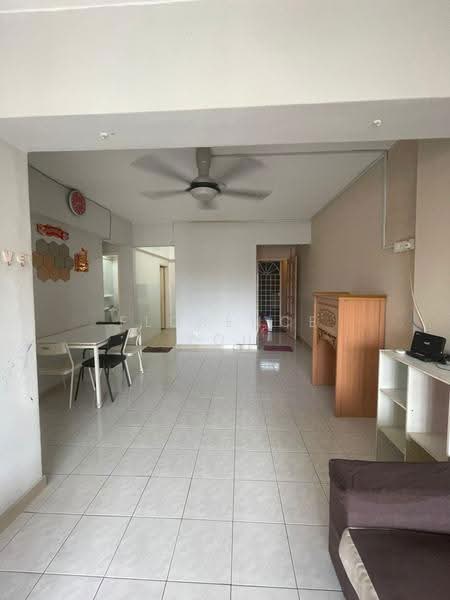 Pangsapuri untuk Disewa di Sri Camellia - Florence You - Living Room - PropertyGuru.com.my