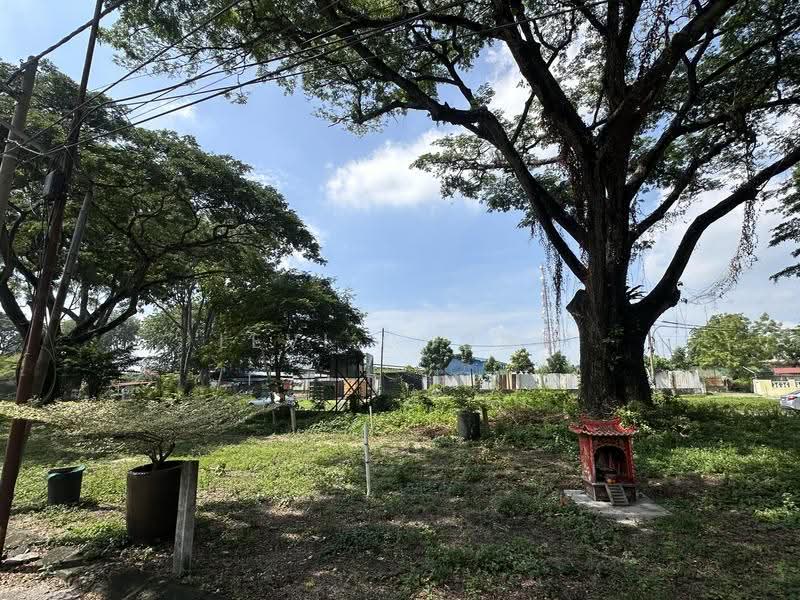 Shop for Sale in Taman Pasir Emas (Lahat) - Levi Chong - Exterior - PropertyGuru.com.my