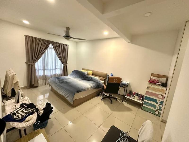 Pangsapuri untuk Dijual di Austin Suites (Permata Austin) - Sean Yeoh - Bedroom - PropertyGuru.com.my