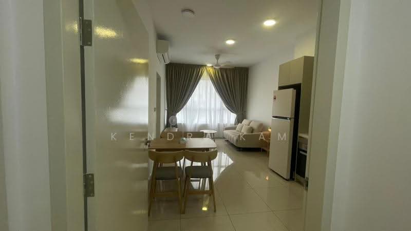 Kediaman Servis untuk Disewa di Residensi Estetik 8 (Est8) - Kendra Kam - Living Room - PropertyGuru.com.my
