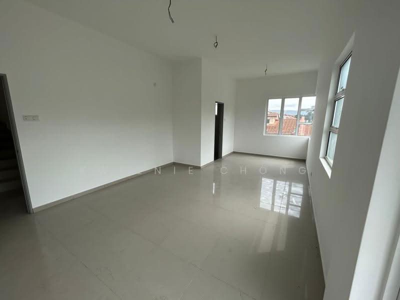 Rumah Berkembar untuk Dijual di Bandar Mahkota Cheras (Cheras) - Kweenie Chong - Living Room - PropertyGuru.com.my