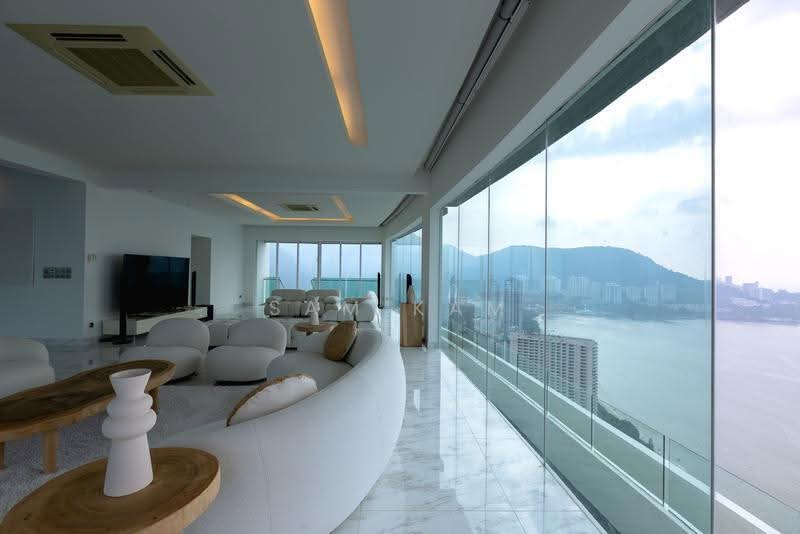 Condominium for Sale at The Cove Condominium - Sam Kam - Living Room - PropertyGuru.com.my