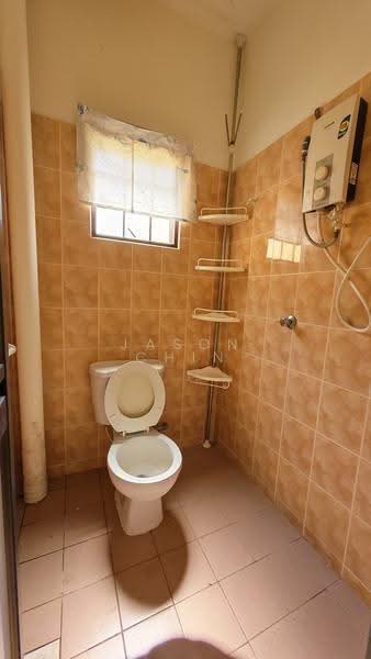 2-storey Terraced House for Sale in Taman Putra Prima (Puchong) - Jason Chin - Bathroom - PropertyGuru.com.my