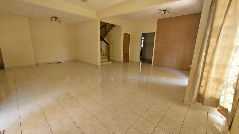 2-storey Terraced House for Sale in Taman Putra Prima (Puchong) - Jason Chin - Living Room - PropertyGuru.com.my
