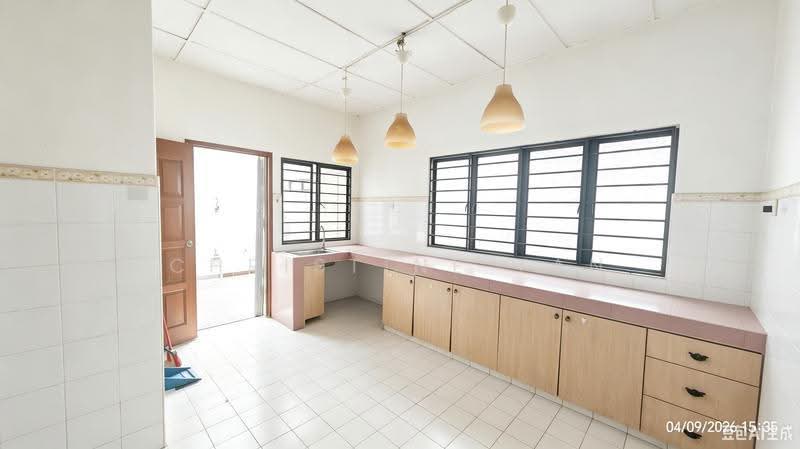 Rumah Teres 2-Tingkat untuk Dijual di Tropicana Indah (Kota Damansara) - Christine Tan - Kitchen - PropertyGuru.com.my
