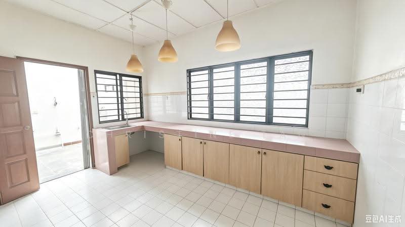 Rumah Teres 2-Tingkat untuk Dijual di Tropicana Indah (Kota Damansara) - Christine Tan - Kitchen - PropertyGuru.com.my