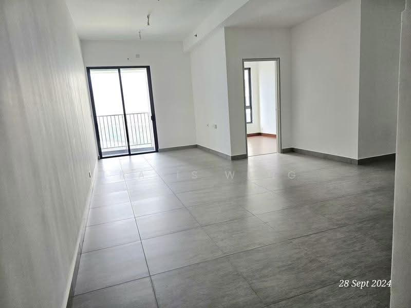 Kediaman Servis untuk Dijual di SUNSURIA FORUM SERVICED APARTMENT - Travis Wong - Living Room - PropertyGuru.com.my
