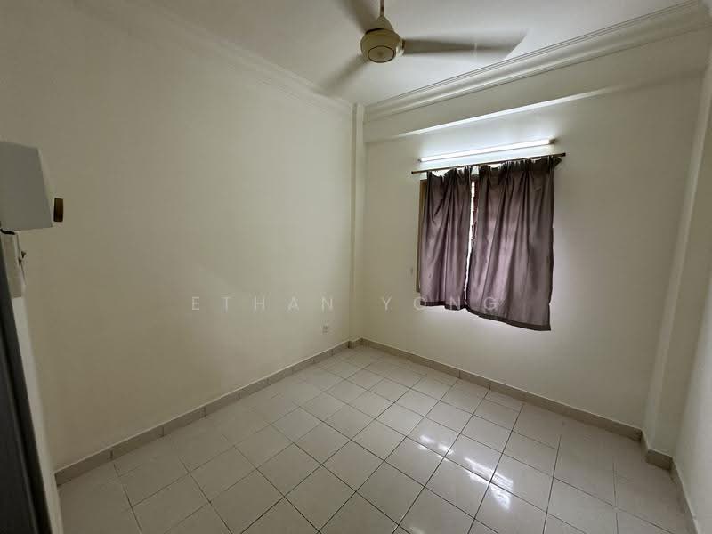 Apartment for Sale at Pangsapuri Mawar - Ethan Yong - Interior - PropertyGuru.com.my