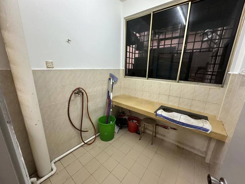 Apartment for Sale at Pangsapuri Mawar - Ethan Yong - Interior - PropertyGuru.com.my