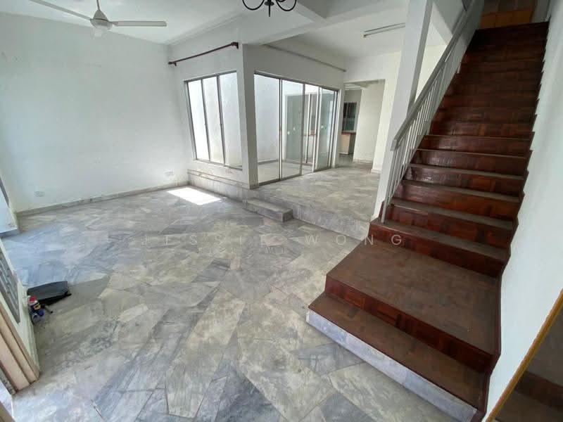 Terraced House for Sale in Bandar Country Homes (Rawang) - Jessie Wong - Living Room - PropertyGuru.com.my
