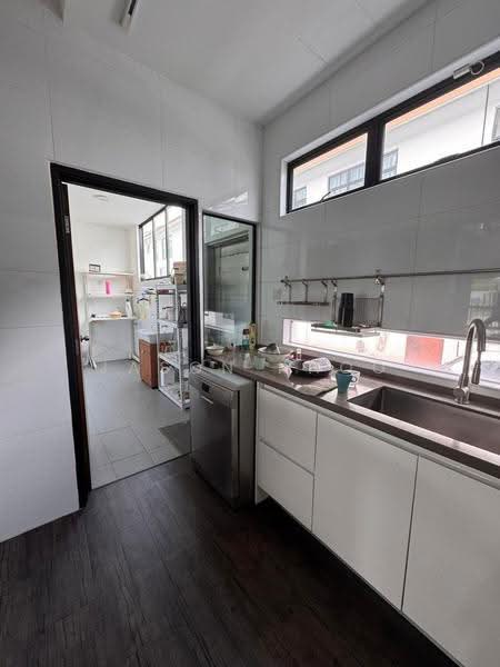 Rumah Teres 2-Tingkat untuk Dijual di Taman Seri Austin (Tebrau) - Jason Khoo - Kitchen - PropertyGuru.com.my
