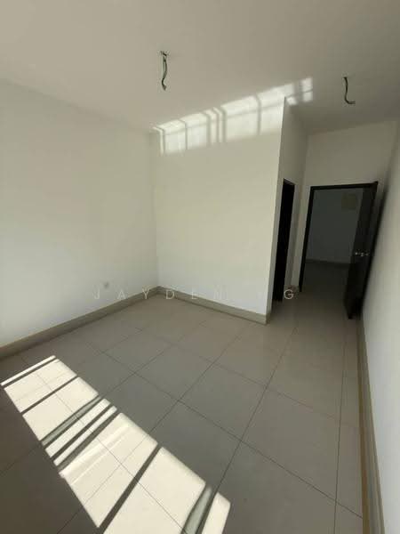 Rumah Berkembar untuk Dijual di Taman Setia Indah (Tebrau) - Jayden Ng - Interior - PropertyGuru.com.my