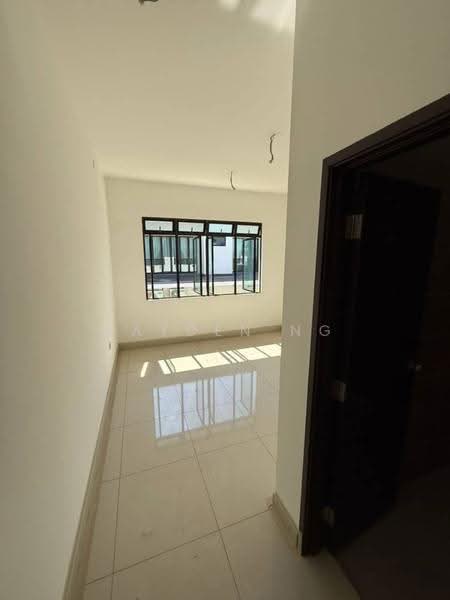 Rumah Berkembar untuk Dijual di Taman Setia Indah (Tebrau) - Jayden Ng - Interior - PropertyGuru.com.my