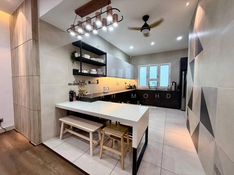 Rumah Teres 2-Tingkat untuk Dijual di Presint 11 (Putrajaya) - Mahzah Mohd Rapiee - Kitchen - PropertyGuru.com.my