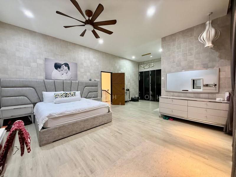 Rumah Teres 2-Tingkat untuk Dijual di Presint 11 (Putrajaya) - Mahzah Mohd Rapiee - Master Bedroom - PropertyGuru.com.my