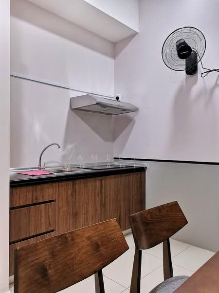 Kediaman Servis untuk Disewa di Icon Residenz @ Icon City - Ameer Mujahid - Kitchen - PropertyGuru.com.my