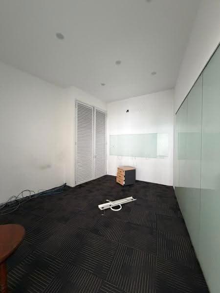 Office for Rent in Jelutong (Penang) - Desmond Chuah - Interior - PropertyGuru.com.my