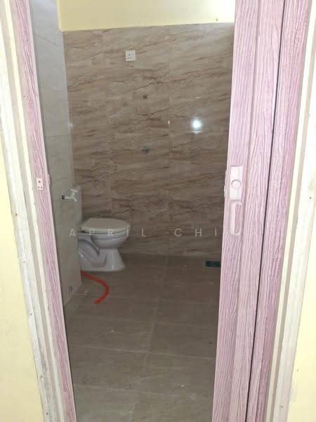 Rumah Teres 2-Tingkat untuk Disewa di Taman Perling (Perling) - April Chin - Bathroom - PropertyGuru.com.my