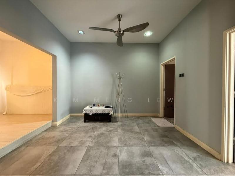 Kondominium untuk Dijual di Amandari - Kim Meng Lew - Living Room - PropertyGuru.com.my