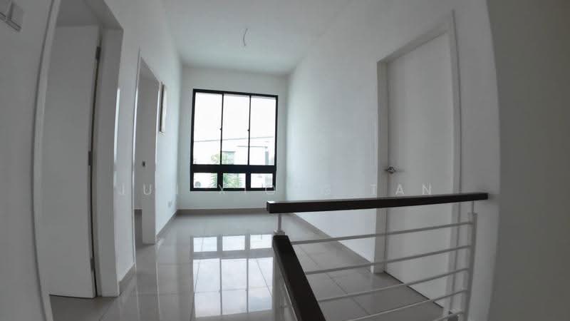 Rumah Teres 2-Tingkat untuk Dijual di Taman Adda Heights (Tebrau) - Jun Xiong Tan - Interior - PropertyGuru.com.my