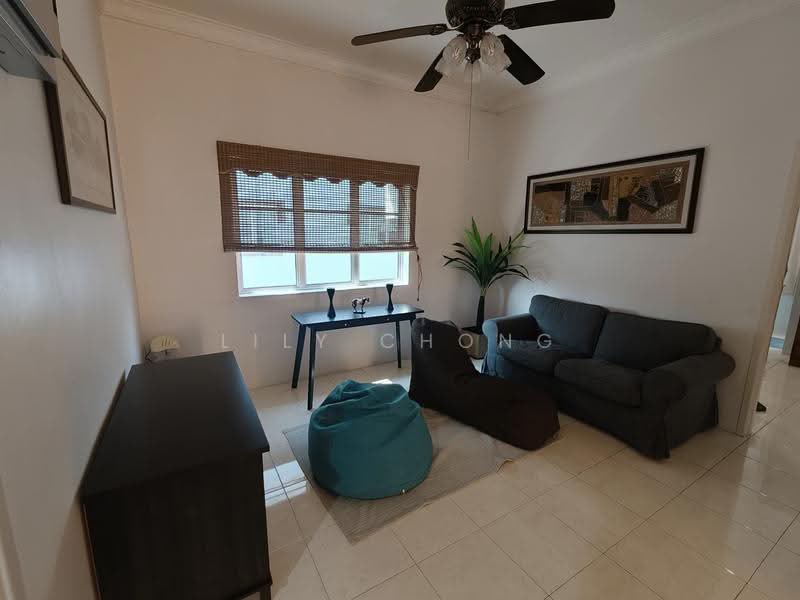 Rumah Berkembar untuk Dijual di Taman Ipoh Jaya Timur 1 (Ipoh) - Lily Chong - Living Room - PropertyGuru.com.my