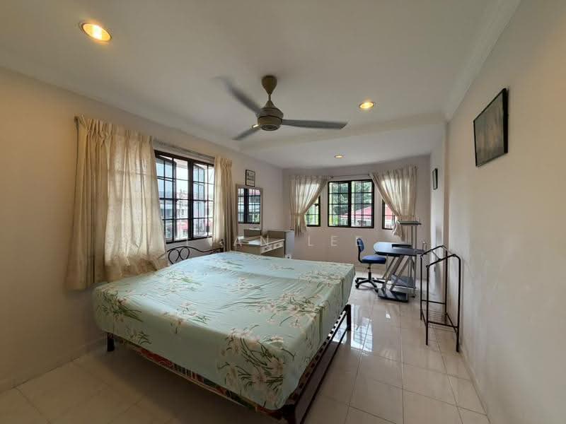 Rumah Teres 2-Tingkat untuk Dijual di SS2 (Petaling Jaya) - Ivan Lee - Bedroom - PropertyGuru.com.my