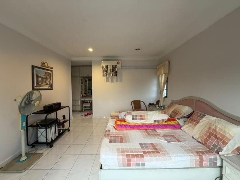 Rumah Teres 2-Tingkat untuk Dijual di SS2 (Petaling Jaya) - Ivan Lee - Bedroom - PropertyGuru.com.my