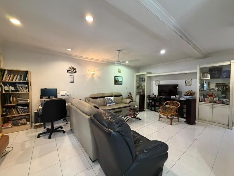 Rumah Teres 2-Tingkat untuk Dijual di SS2 (Petaling Jaya) - Ivan Lee - Living Room - PropertyGuru.com.my
