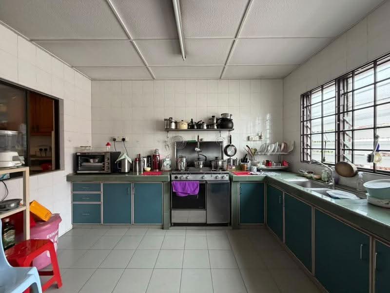 Rumah Teres 2-Tingkat untuk Dijual di SS2 (Petaling Jaya) - Ivan Lee - Kitchen - PropertyGuru.com.my