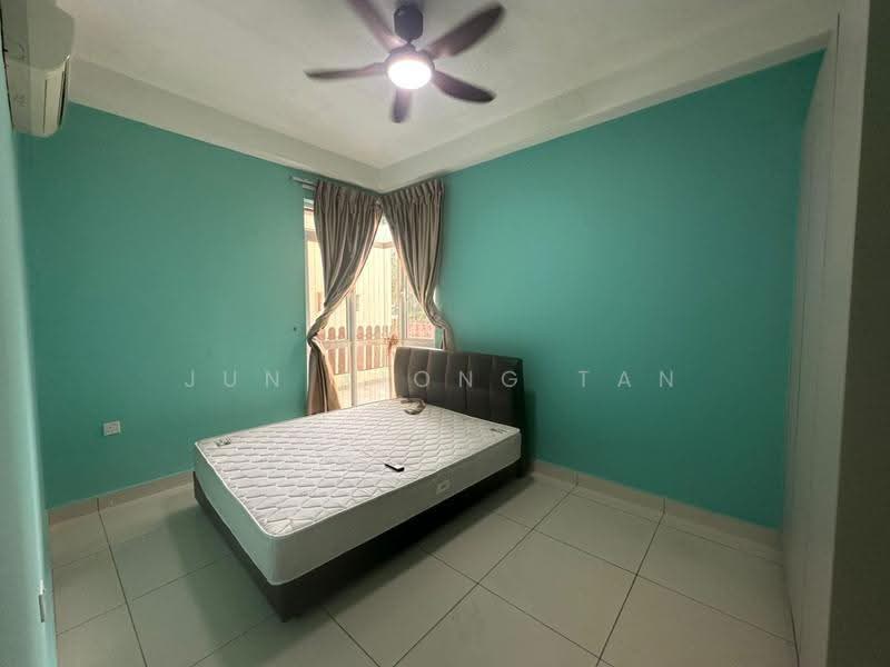 Service Residence for Sale at KSL Residence @ Daya - Jun Xiong Tan - Bedroom - PropertyGuru.com.my