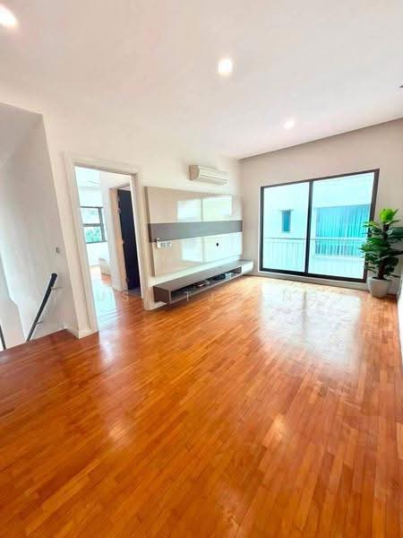 Rumah Berkembar untuk Dijual di East Ledang (Iskandar Puteri (Nusajaya)) - Susi Tjhang - Living Room - PropertyGuru.com.my