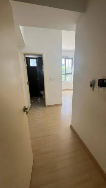 Service Residence for Rent at Gravit8, Klang - LS Chu - Corridor - PropertyGuru.com.my