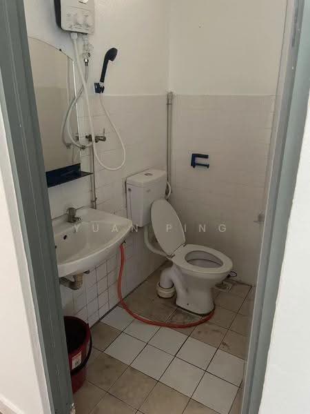 Pangsapuri untuk Disewa di Mewah Court - Yuan Ping - Bathroom - PropertyGuru.com.my
