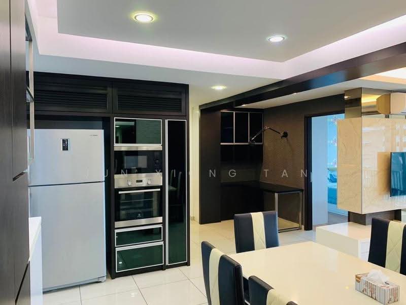 Pangsapuri untuk Dijual di Molek Pine 3 - Jun Xiong Tan - Kitchen - PropertyGuru.com.my