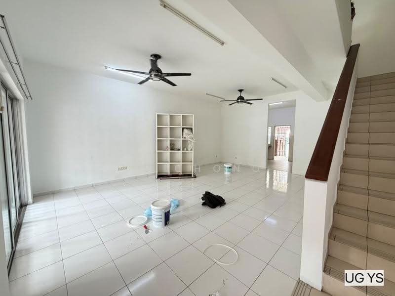 Rumah Teres untuk Dijual di Shah Alam (Selangor) - KH Chong - Living Room - PropertyGuru.com.my