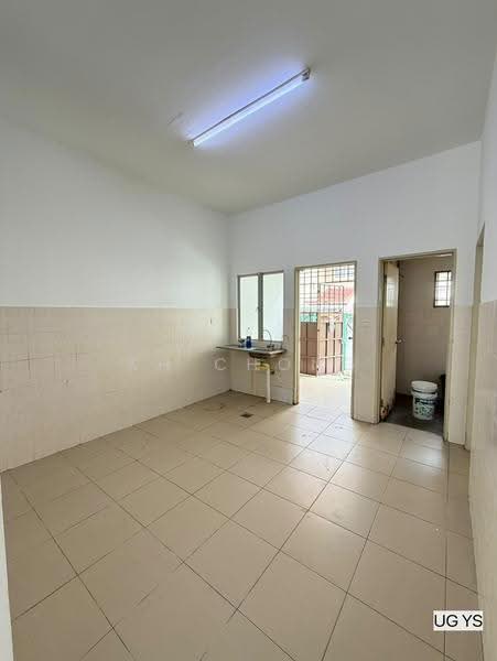 Rumah Teres untuk Dijual di Shah Alam (Selangor) - KH Chong - Kitchen - PropertyGuru.com.my