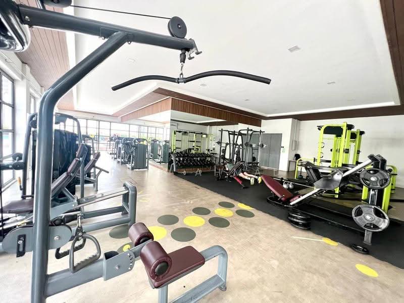 Condominium for Sale at Lakefront Residence - Riza Ahmad - Gym - PropertyGuru.com.my