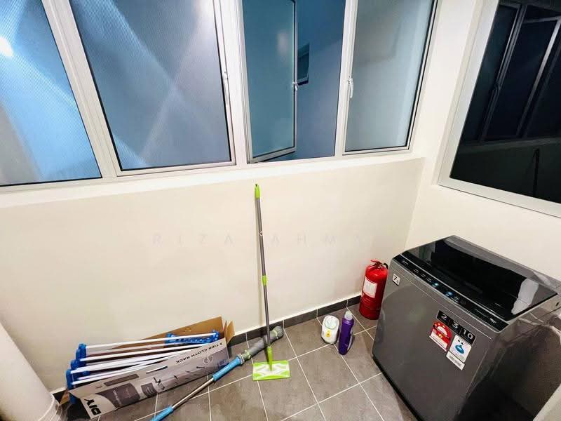 Condominium for Sale at Lakefront Residence - Riza Ahmad - Interior - PropertyGuru.com.my