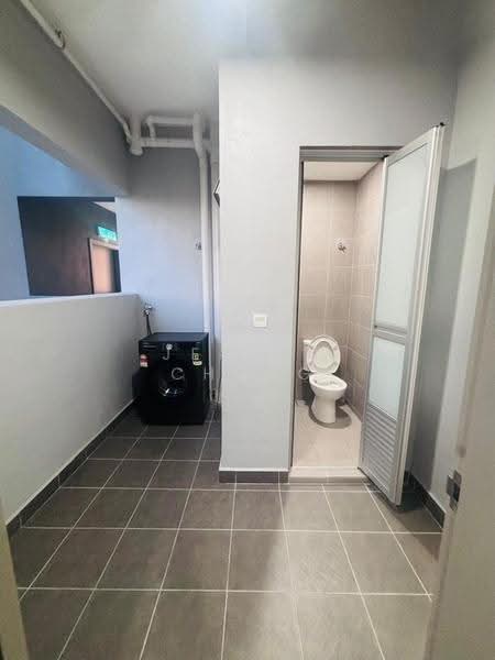 Condominium for Rent at Lakefront Residence - Jensen Chong - Bathroom - PropertyGuru.com.my