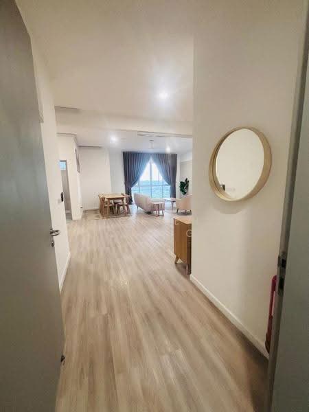 Condominium for Rent at Lakefront Residence - Jensen Chong - Corridor - PropertyGuru.com.my
