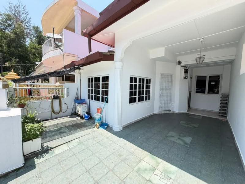 Rumah Teres 2-Tingkat untuk Dijual di Bandar Country Homes (Rawang) - Jessie Wong - Exterior - PropertyGuru.com.my
