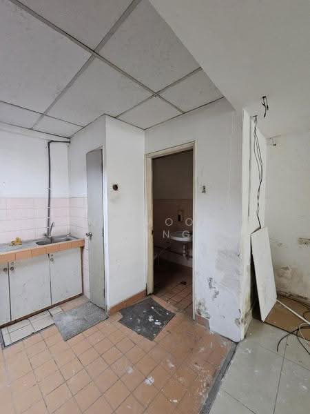 Shop for Rent in Ampang (Kuala Lumpur) - Ng Moon Tsing - Kitchen - PropertyGuru.com.my